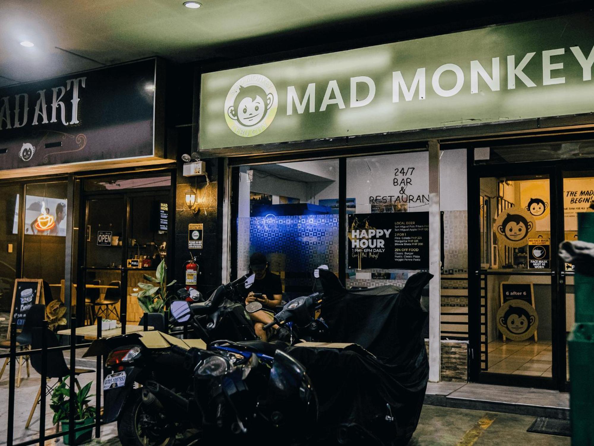 Mad Monkey Cebu City (Adults Only) Экстерьер фото